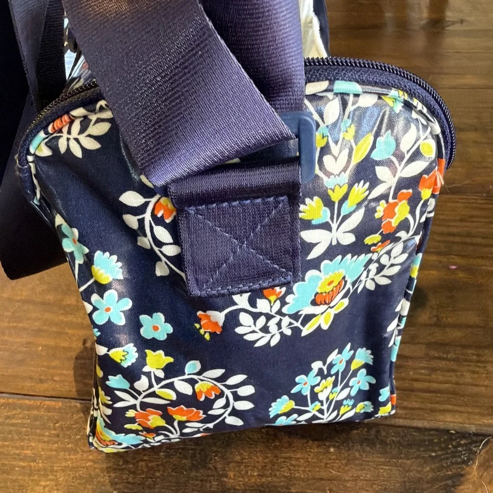 Vera Bradley Insulated Lunch Box Cooler Bag Navy Floral Adjustable Strap